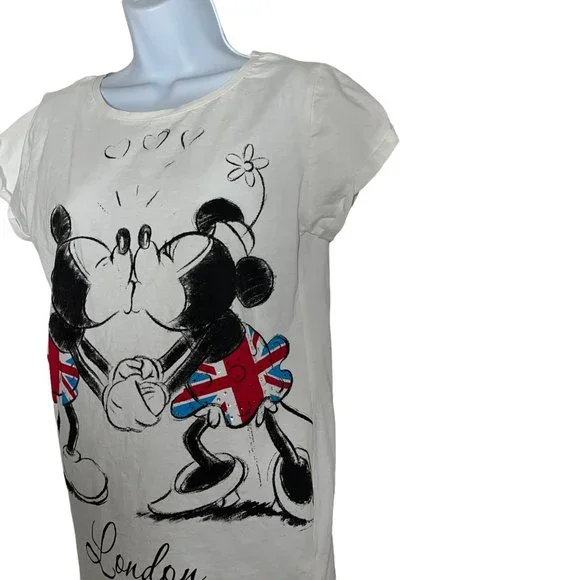 Rare Walt Disney Mickey Minnie Kissing London Great Britain Flag Tee T-Shirt L - Picture 5 of 9